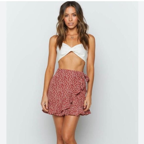 (NEW) Abercrombie & Fitch Red Mini Skirt - Picture 1 of 7